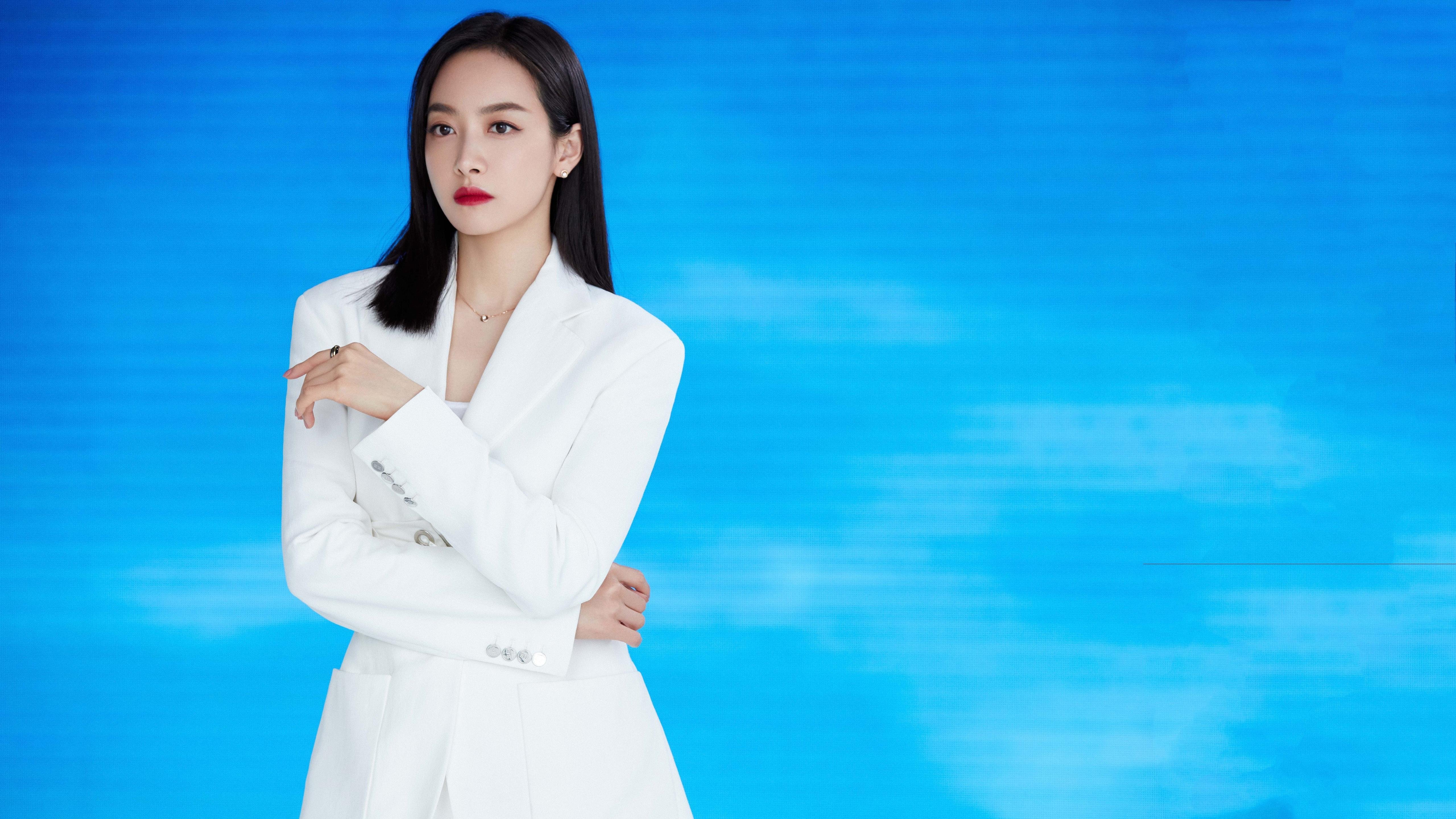 快船举行闭门战术研讨会重点分析季后赛对手，快船扳回一局