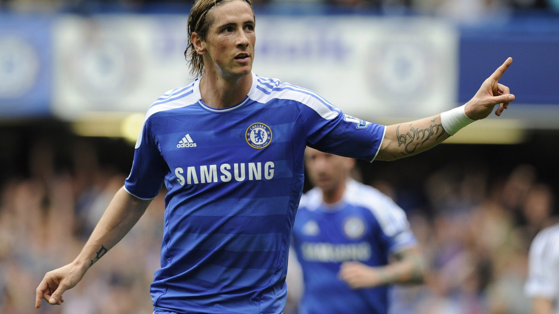 开云中国官网-《电竞比赛中的创意战术：打破常规赢取胜利》，电竞比赛主题标语吸引人的